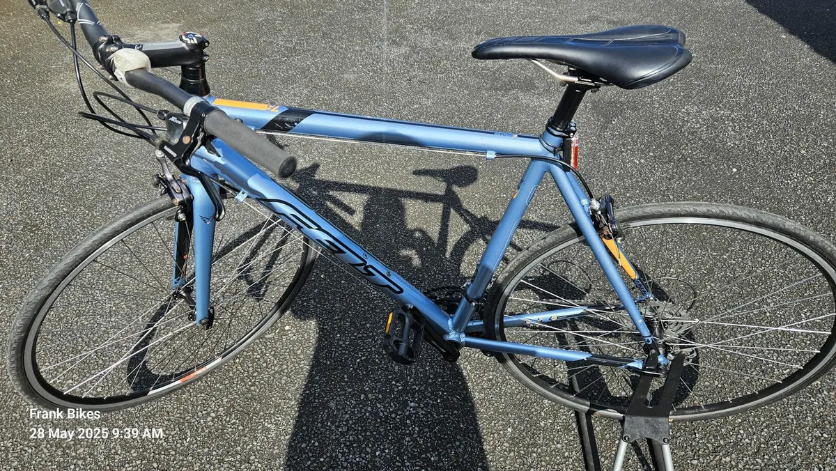 ROAD BIKE FELT EXCELLENT CONDITION - Image 3