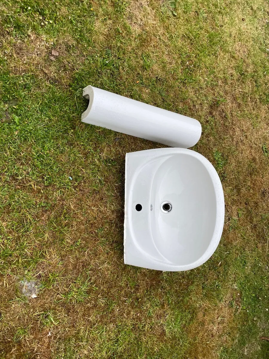 sink and pedestal - Image 2