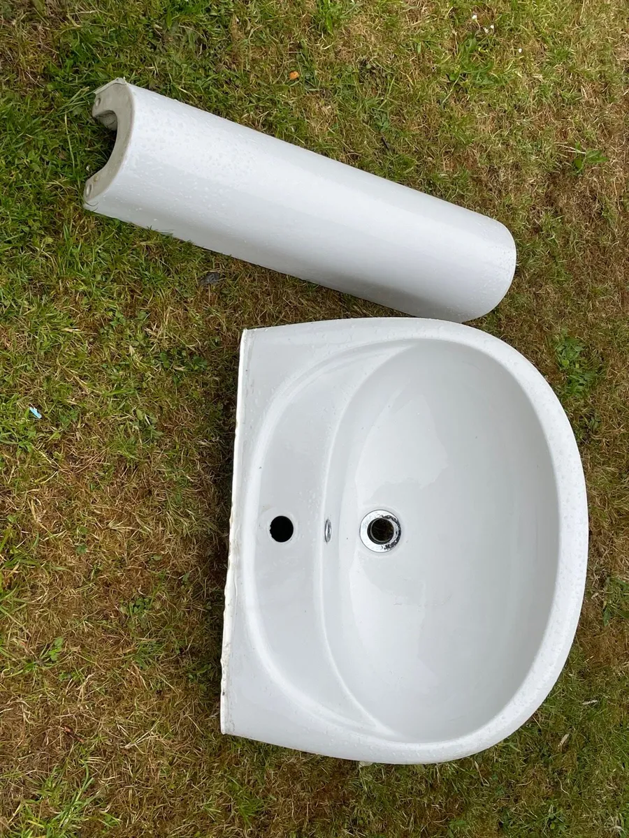 sink and pedestal - Image 3
