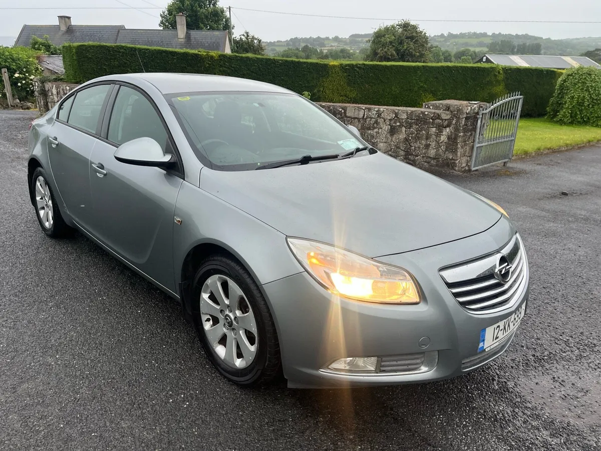 2012 Opel insignia - Image 1