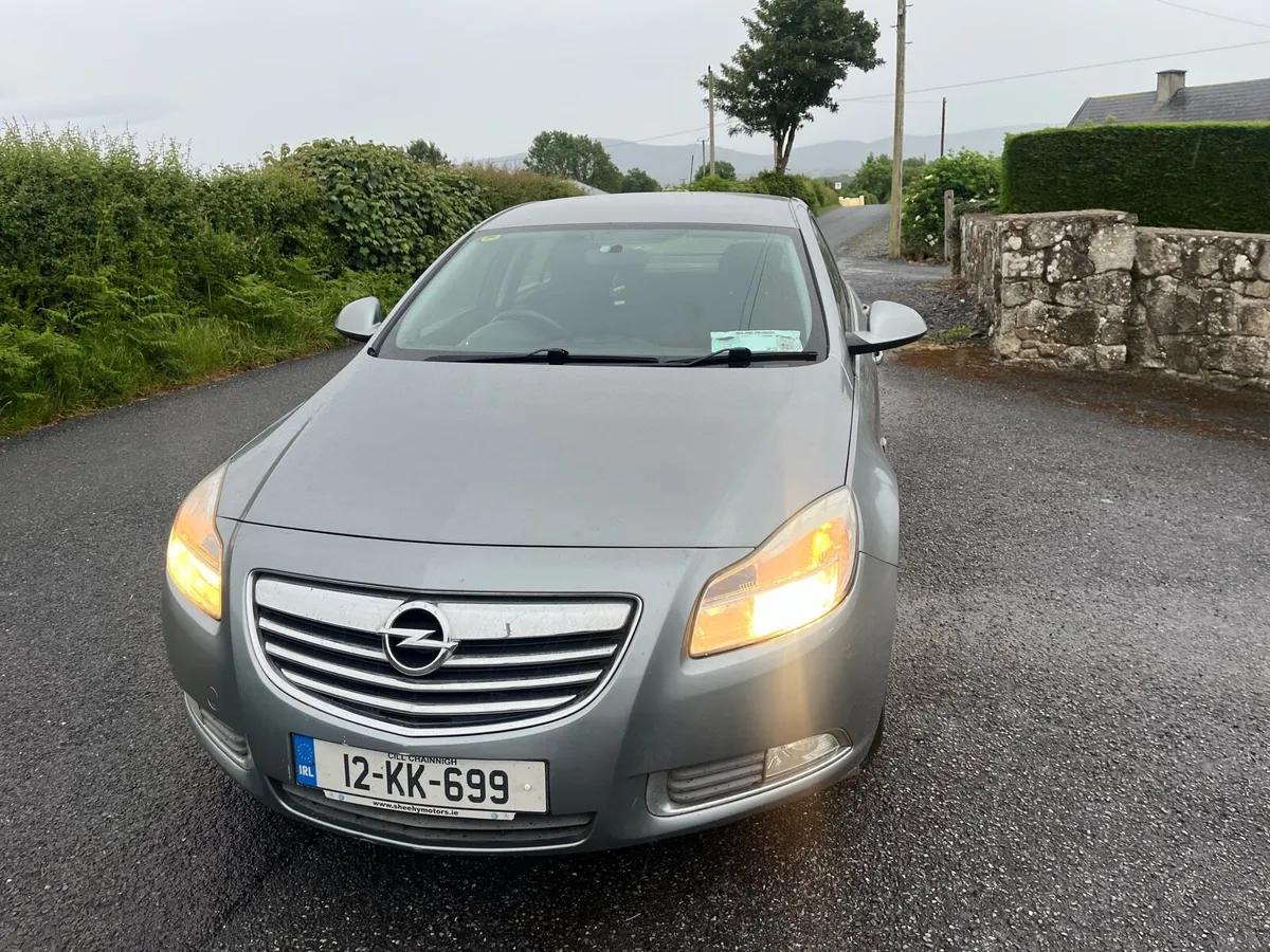 2012 Opel insignia - Image 2