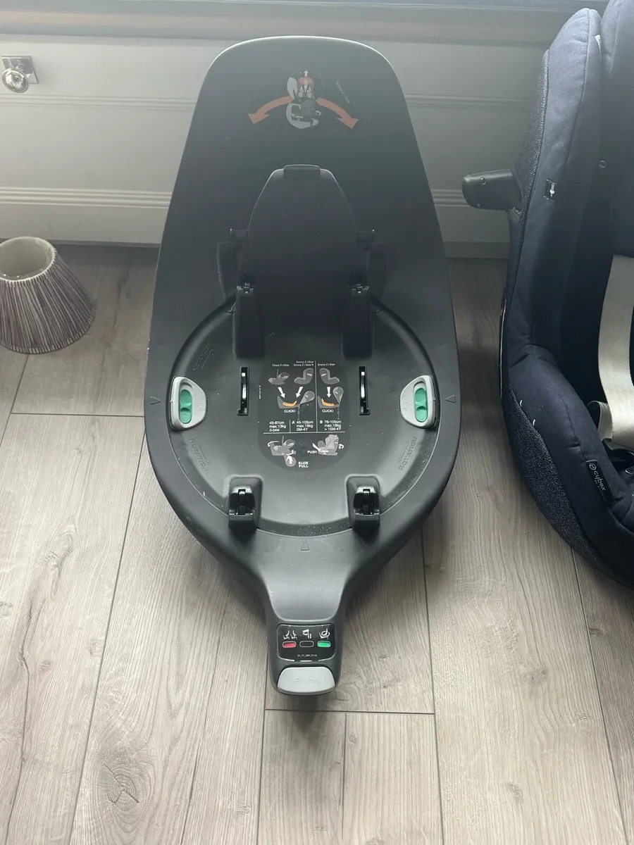 Cybex Base Z 360 Rotating ISOFIX Car Seat Base