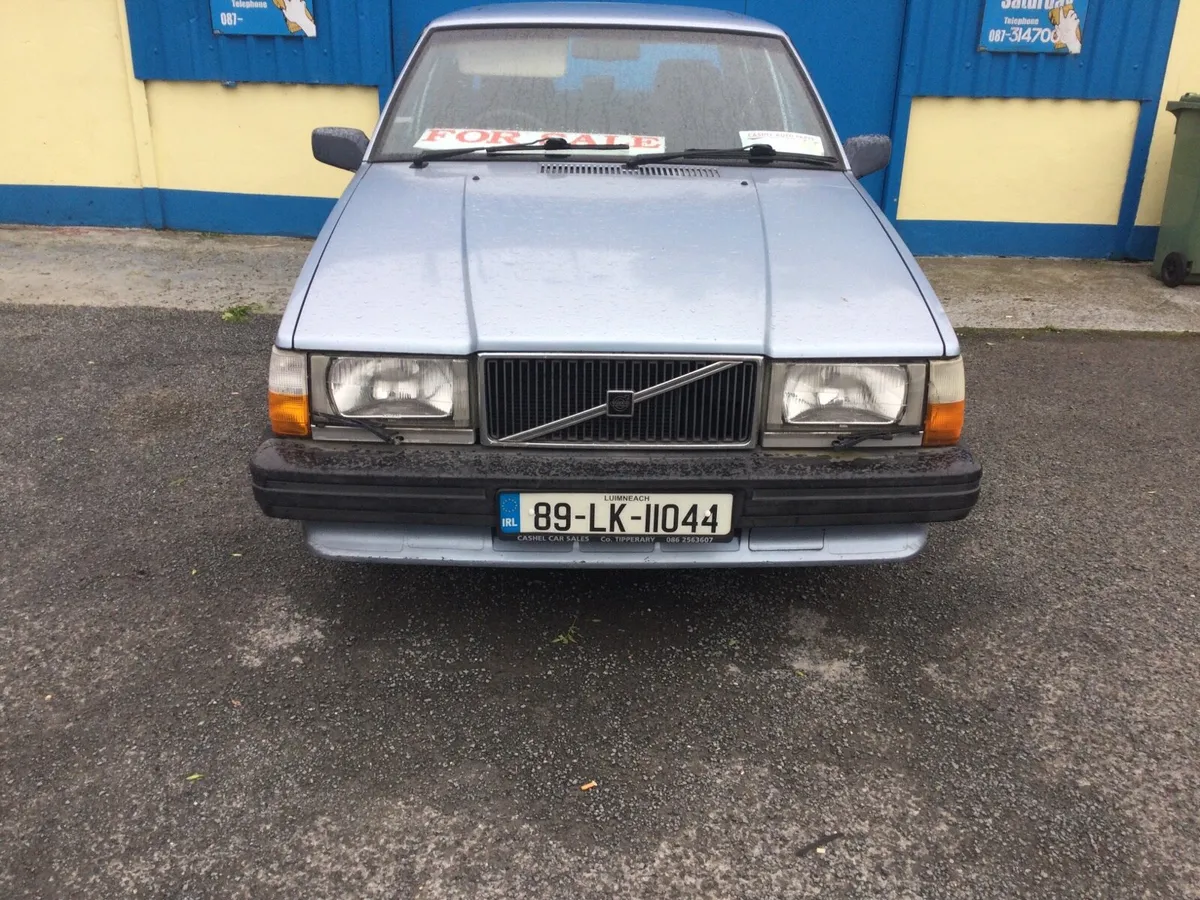 1989 Volvo 740 saloon - Image 1