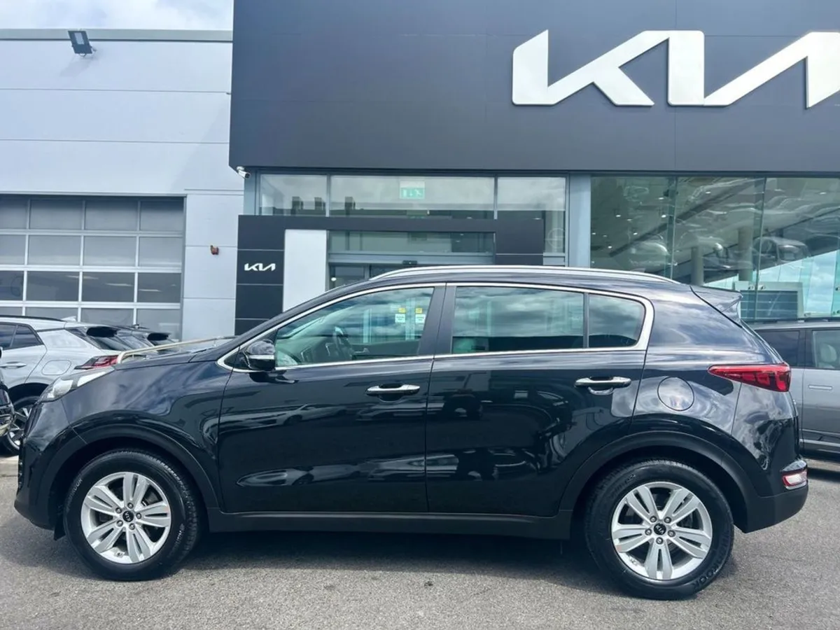 Kia Sportage 1.7 Diesel Platinum - Image 2