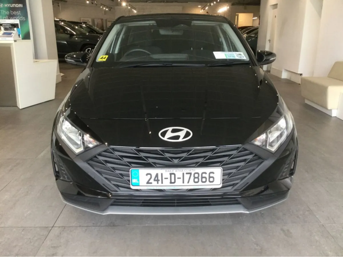Hyundai i20 Deluxe Plus - Image 4