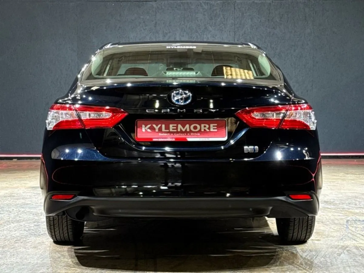 Toyota Camry 2.5 Hybrid - Automatic - X Edition - - Image 4
