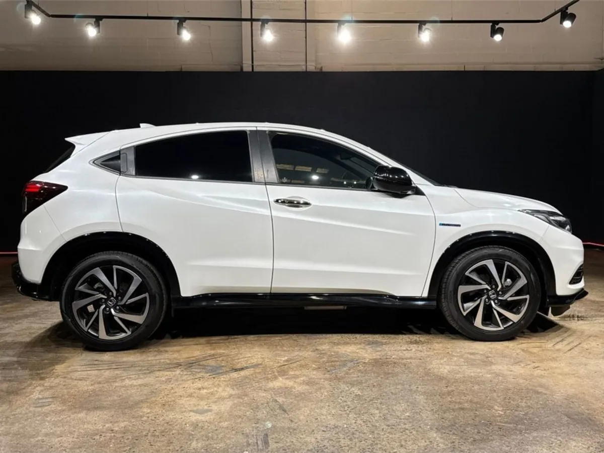 Honda Vezel 1.5 Hybrid Automatic - RS Edition - H - Image 2