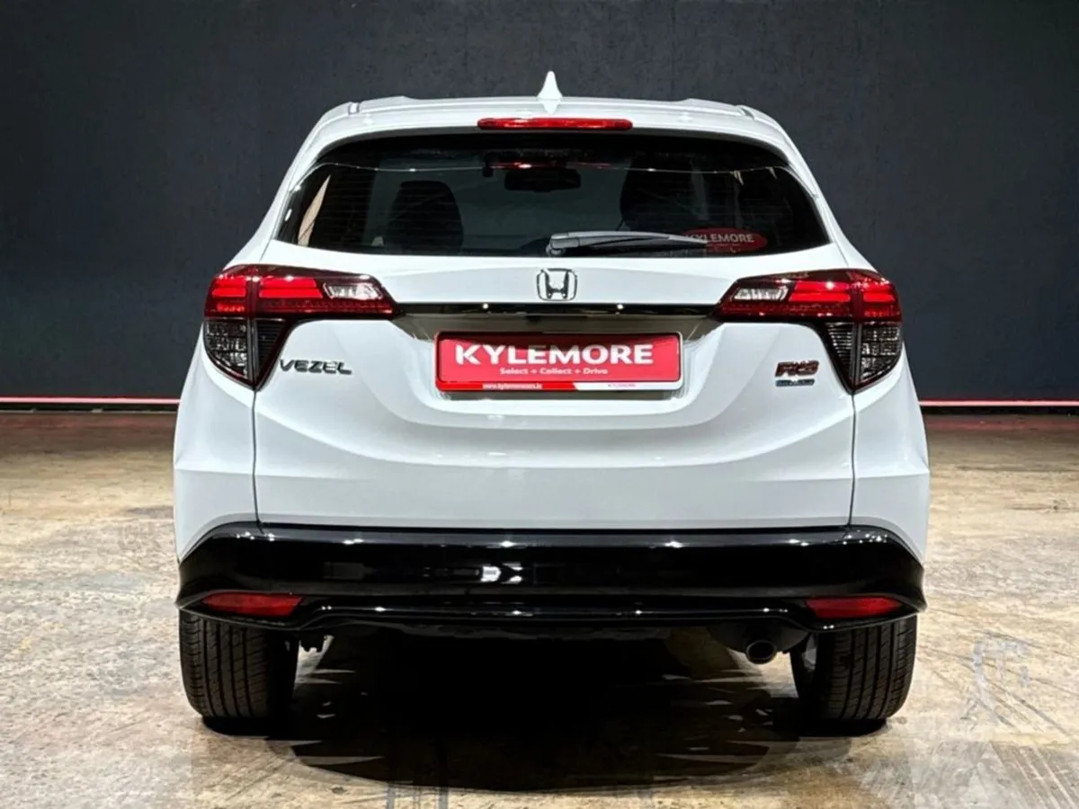 Honda Vezel 1.5 Hybrid Automatic - RS Edition - H - Image 4