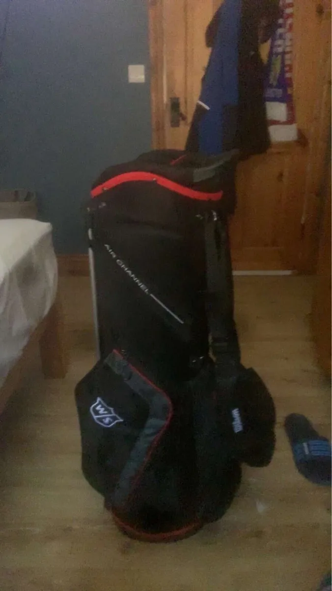 Wilson staff carry golf bag - Image 2