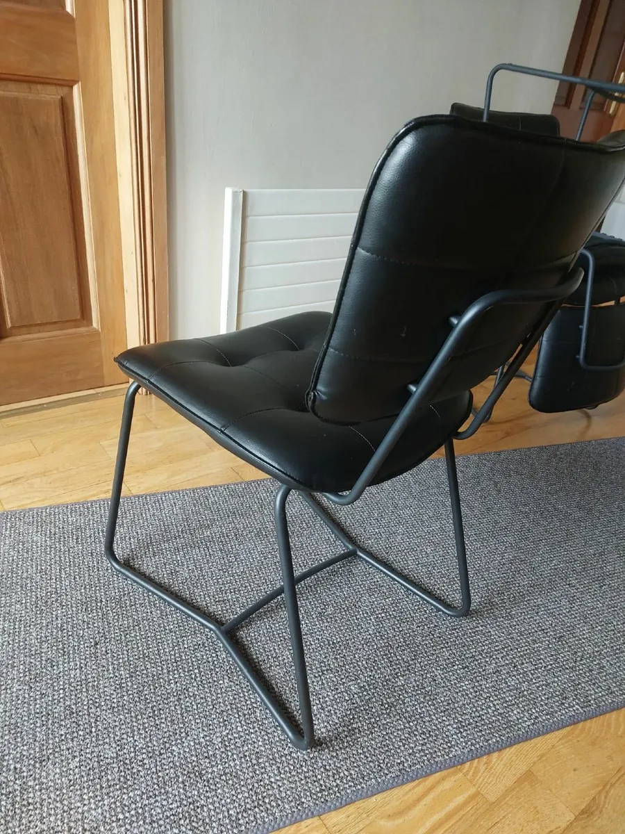 6 Dining room chairs. - Image 1