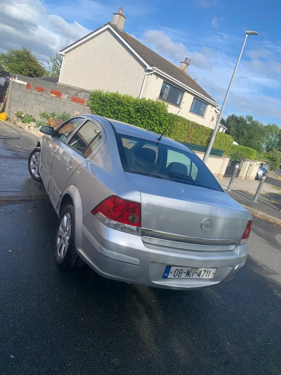 Opel Astra - Image 4