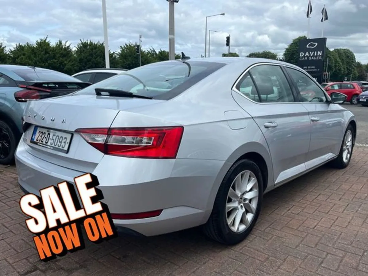 Skoda Superb AMB 2.0tdi 150HP 5DR - Image 2