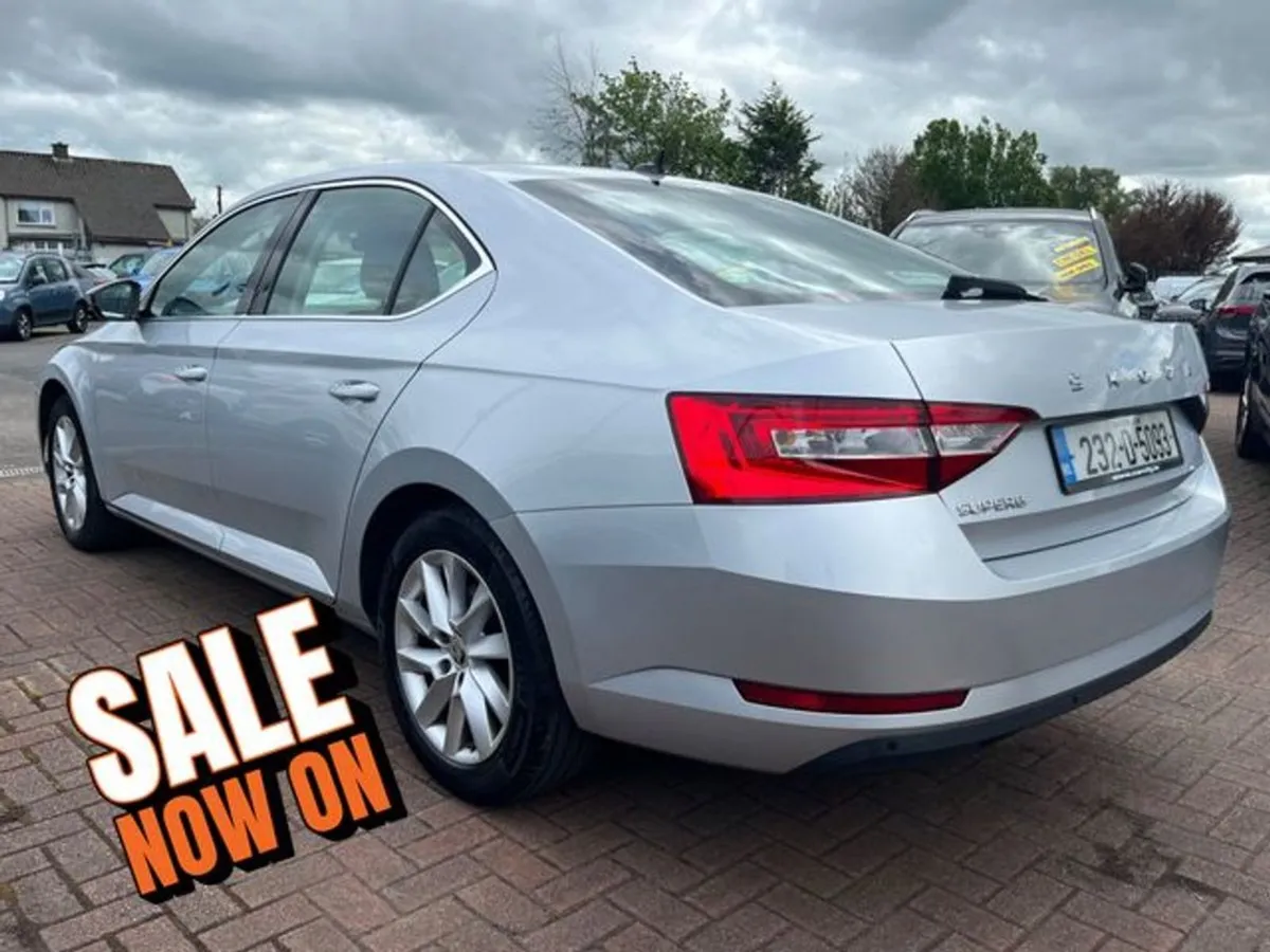 Skoda Superb AMB 2.0tdi 150HP 5DR - Image 4