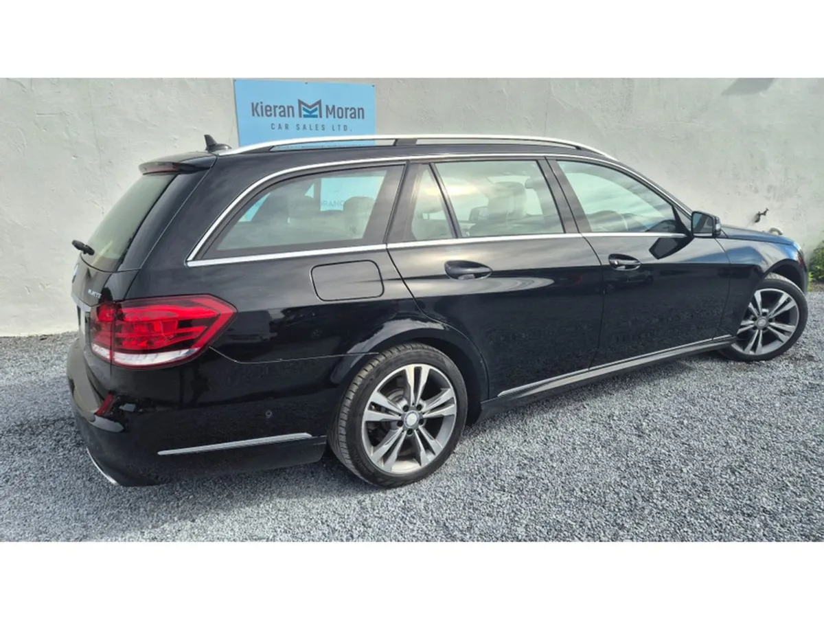 Mercedes-Benz E-Class Estate Auto - Image 4