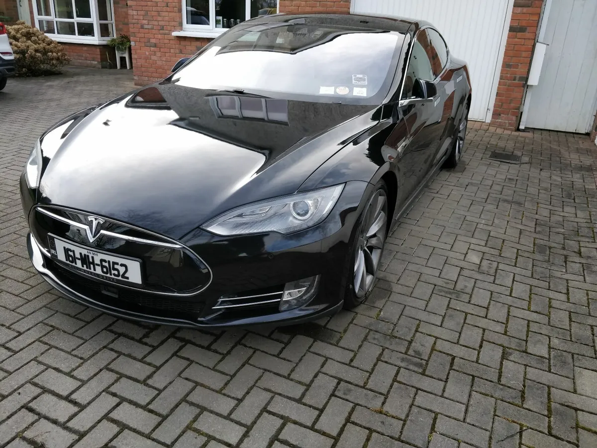 Tesla Model S P90DL - Image 3