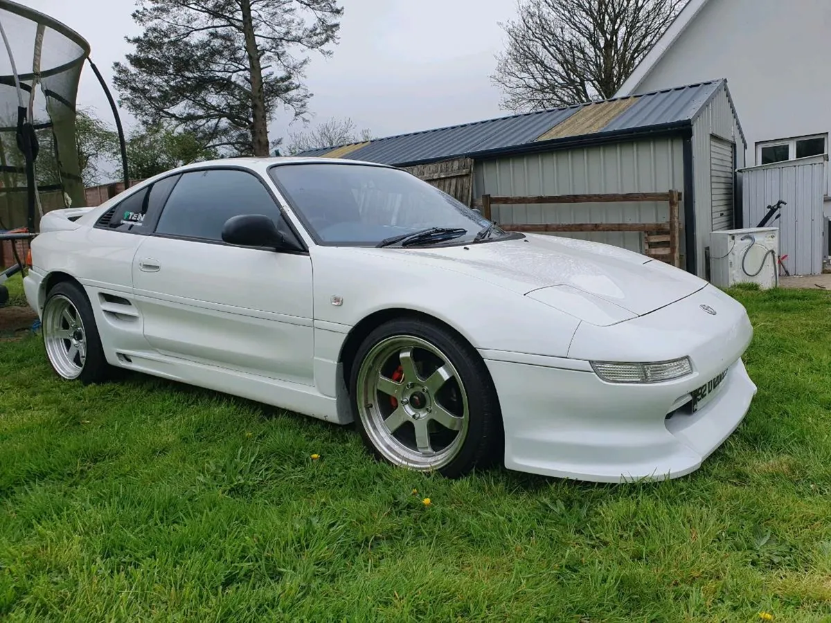 Toyota mr2 - Image 1