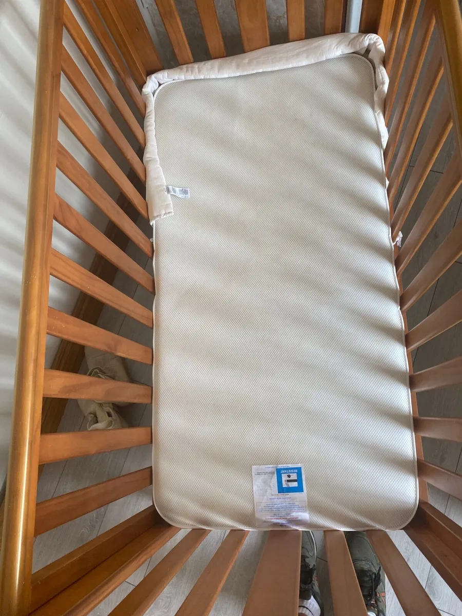 Baby cot - Image 3