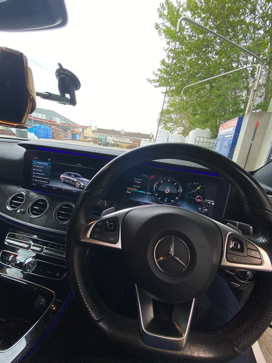 Mercedes-Benz - Image 4