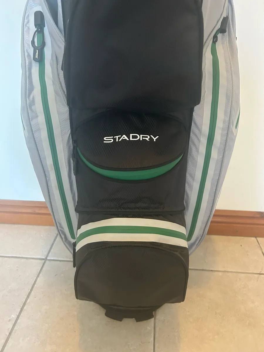 Titleist waterproof cart bag - Image 2