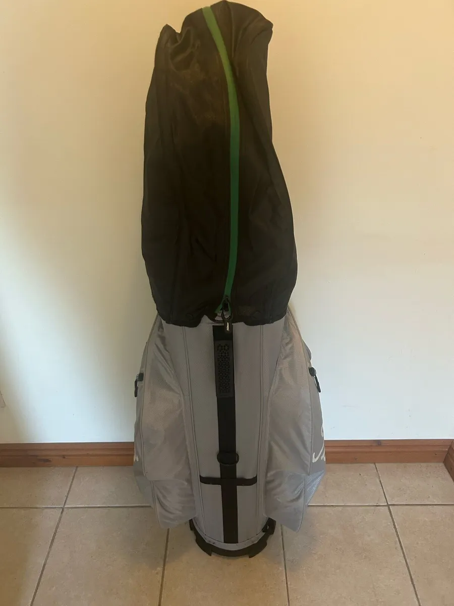 Titleist waterproof cart bag - Image 3