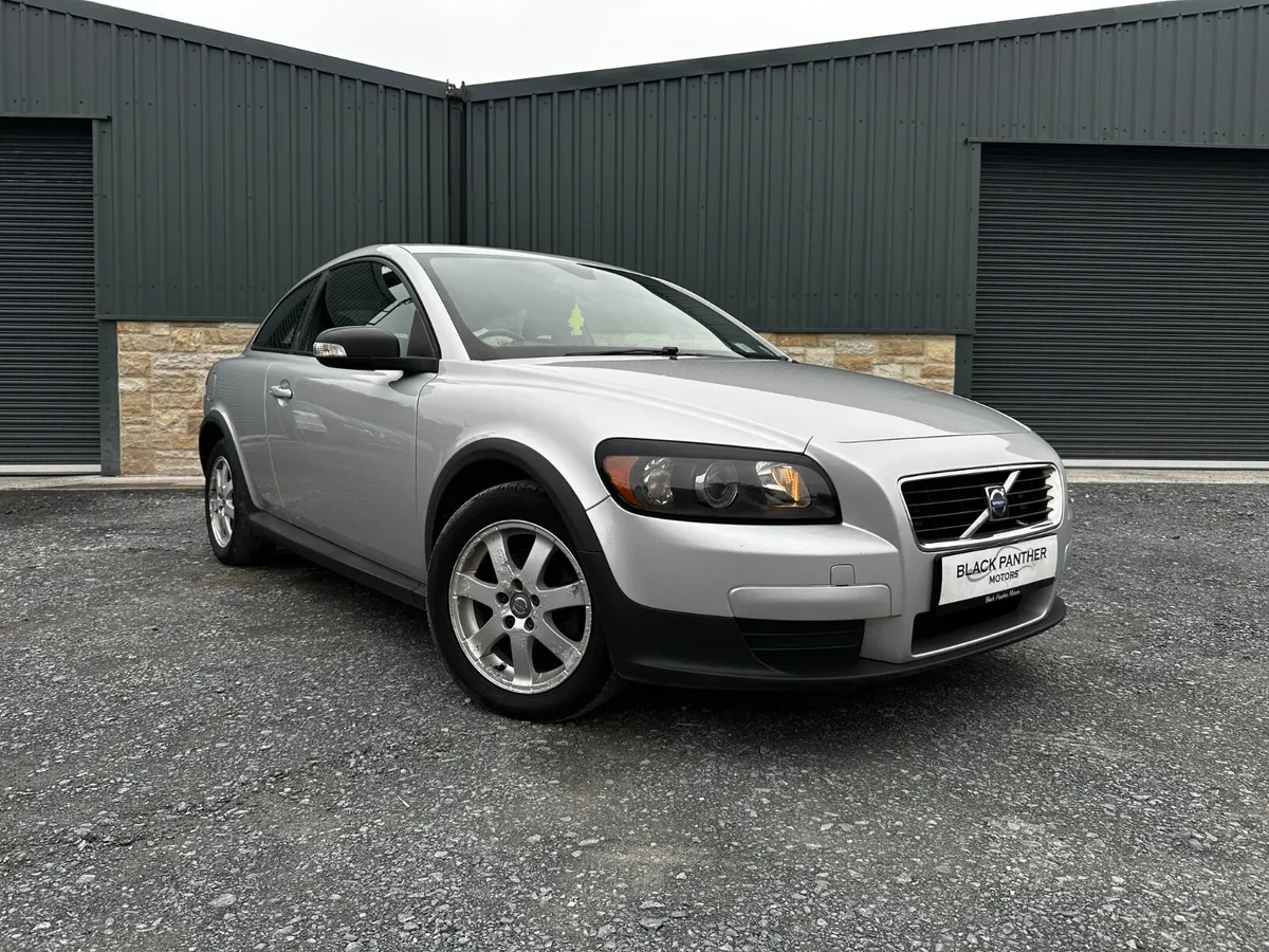 Volvo C30 08’ SPORT SPOTLESS W FRESH NCT - Image 1