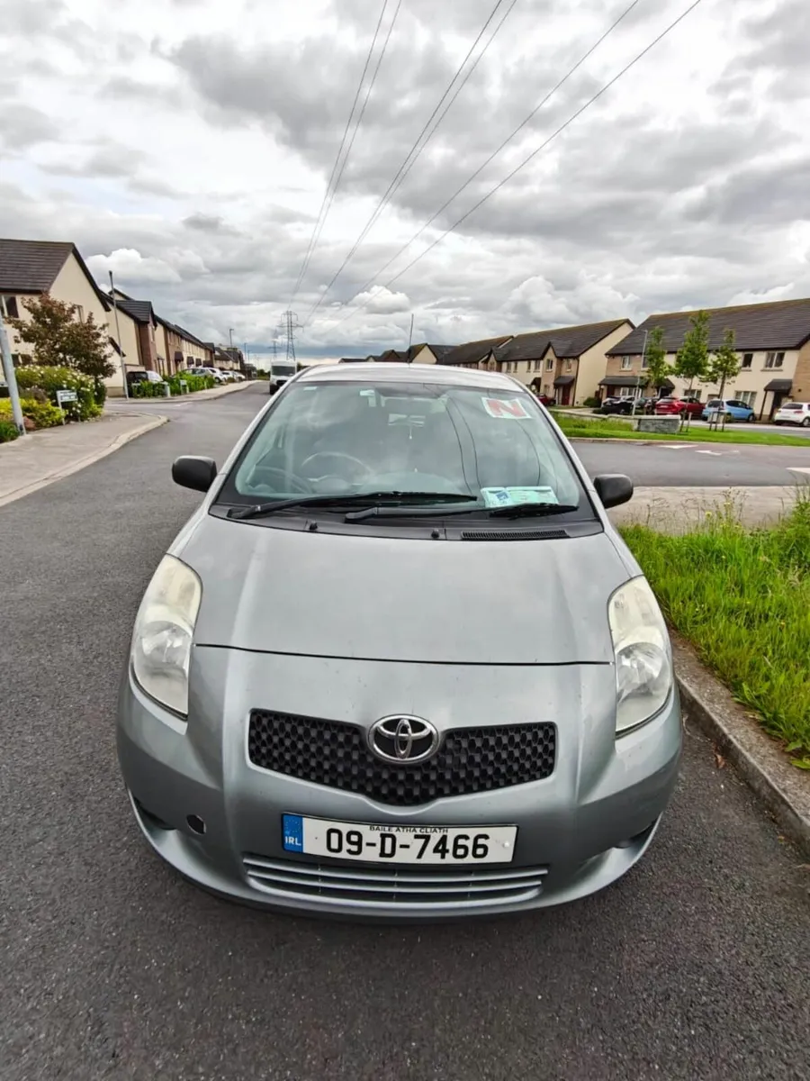 Toyota Yaris 2009 - Image 3