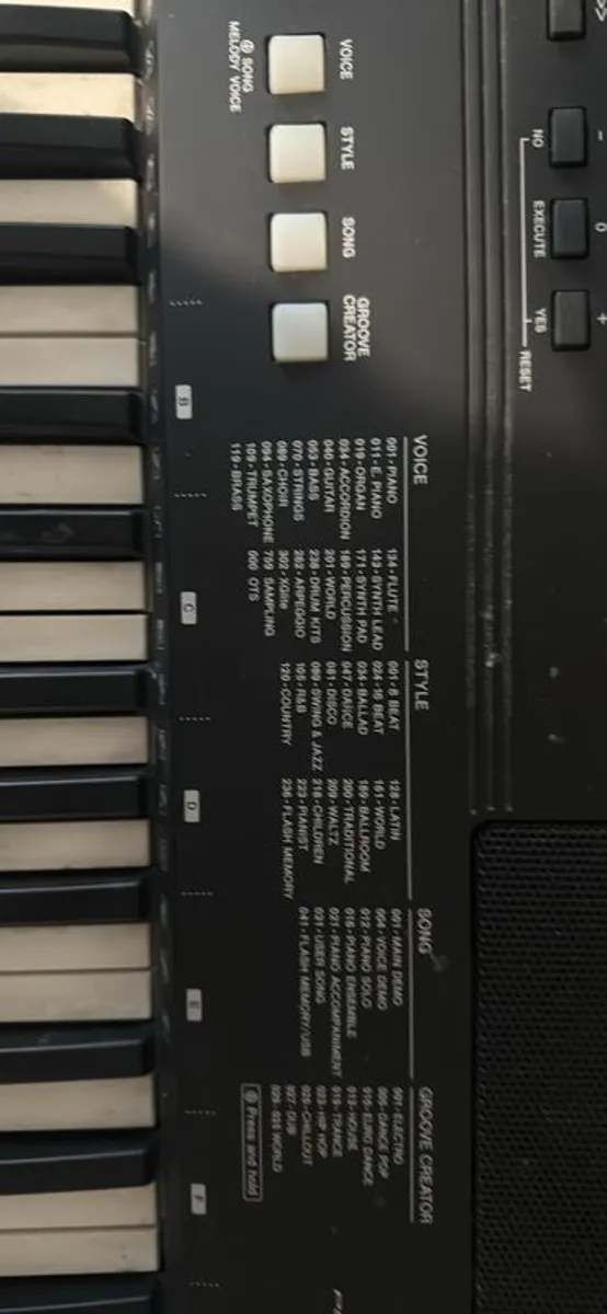Yamaha Psr-ew410 - Image 3