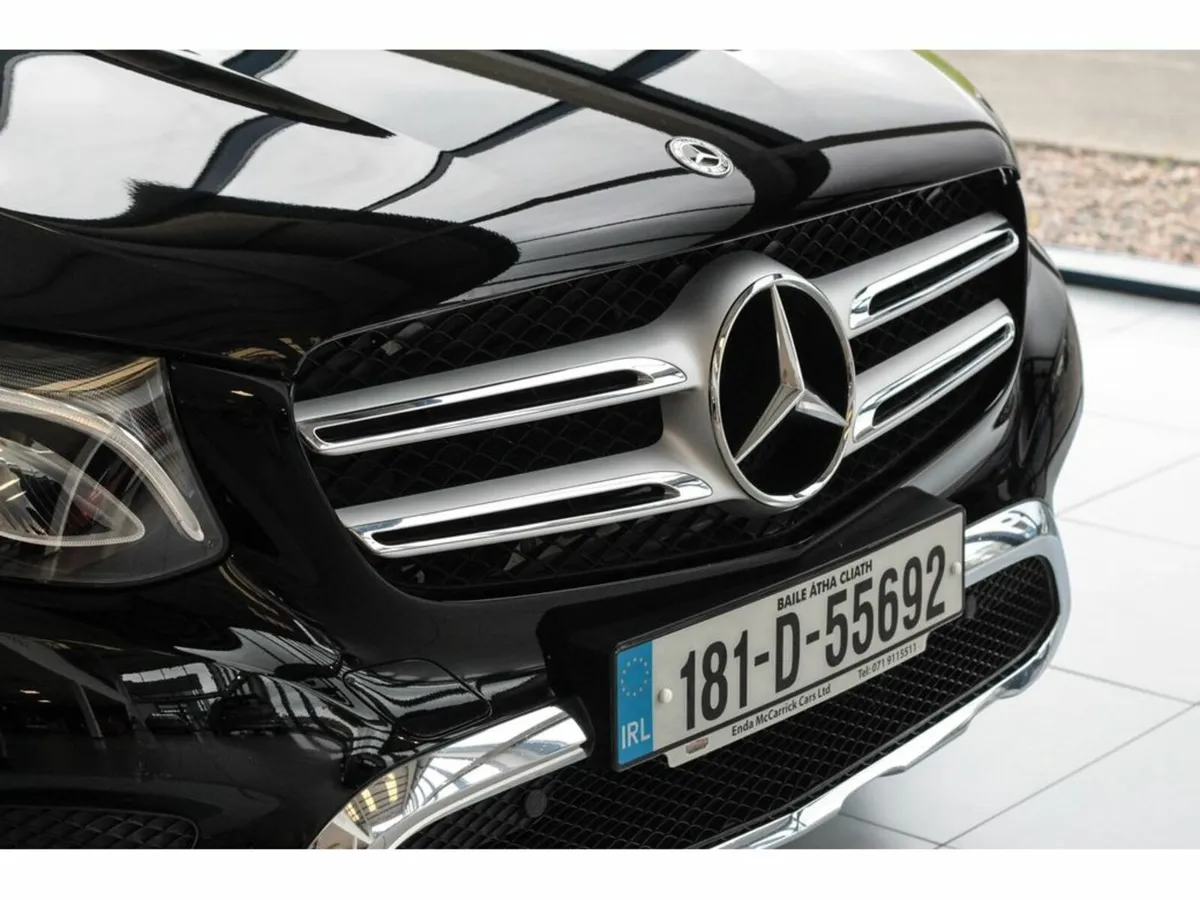 Mercedes-Benz GLC 220D Premium Sport 4 Matic - Image 4