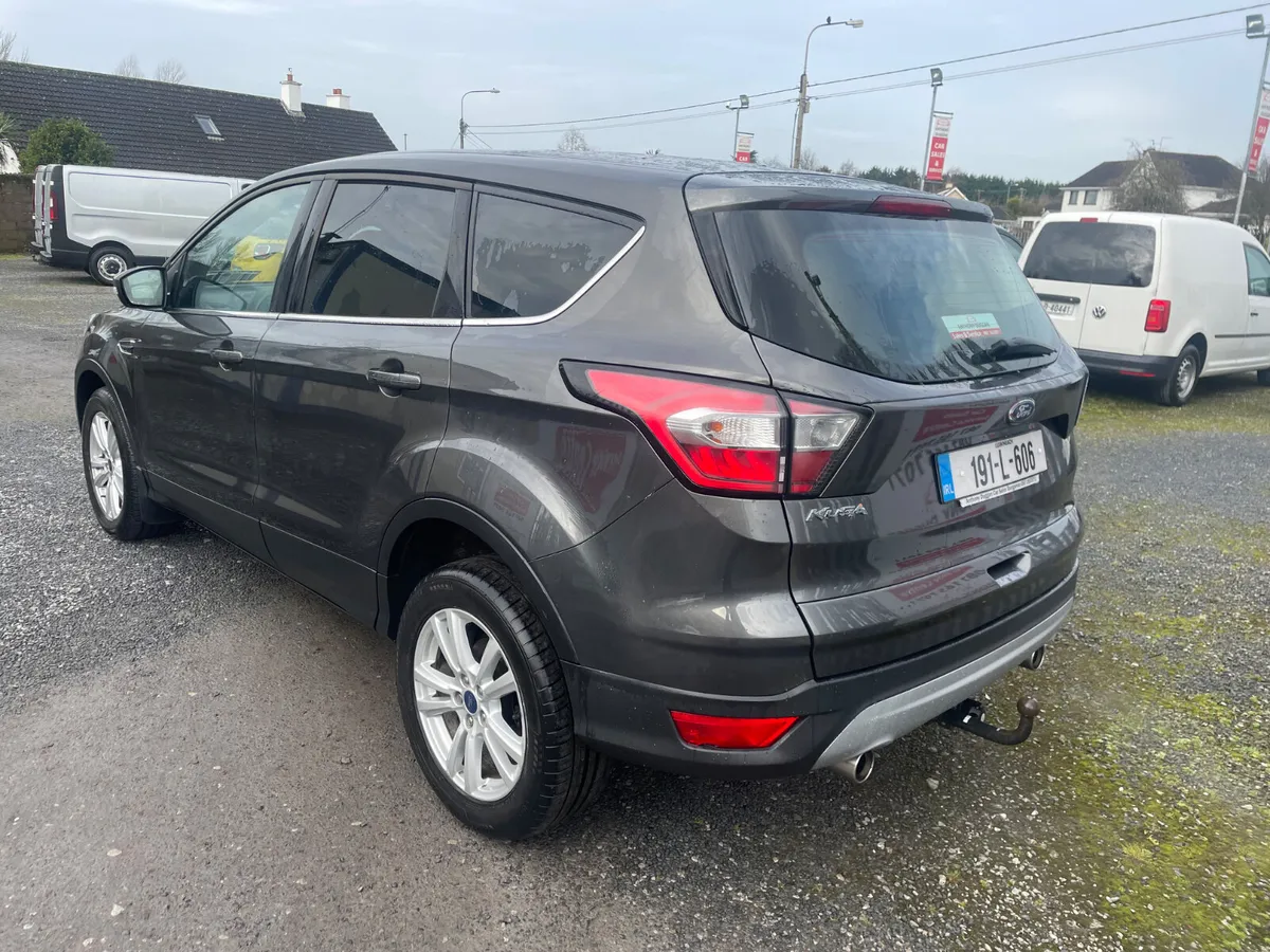 191 Ford Kuga commercial - Image 4