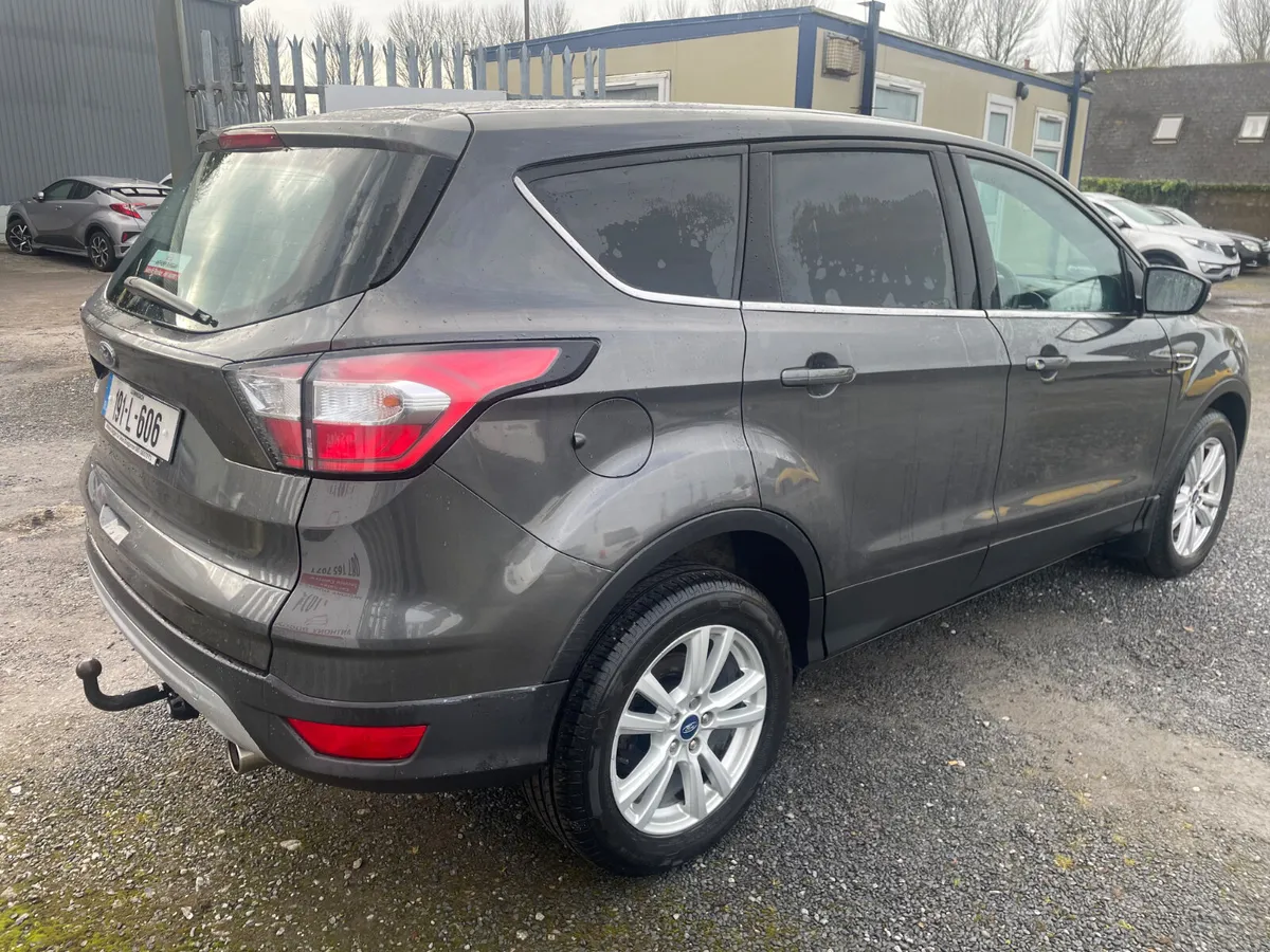 191 Ford Kuga commercial - Image 3