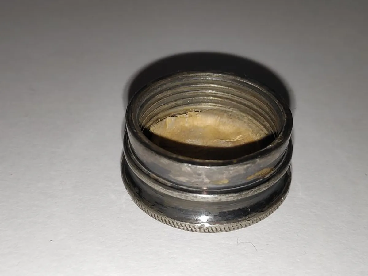 Antique glass hip flask leather bound with  silver plated screw top - Image 4