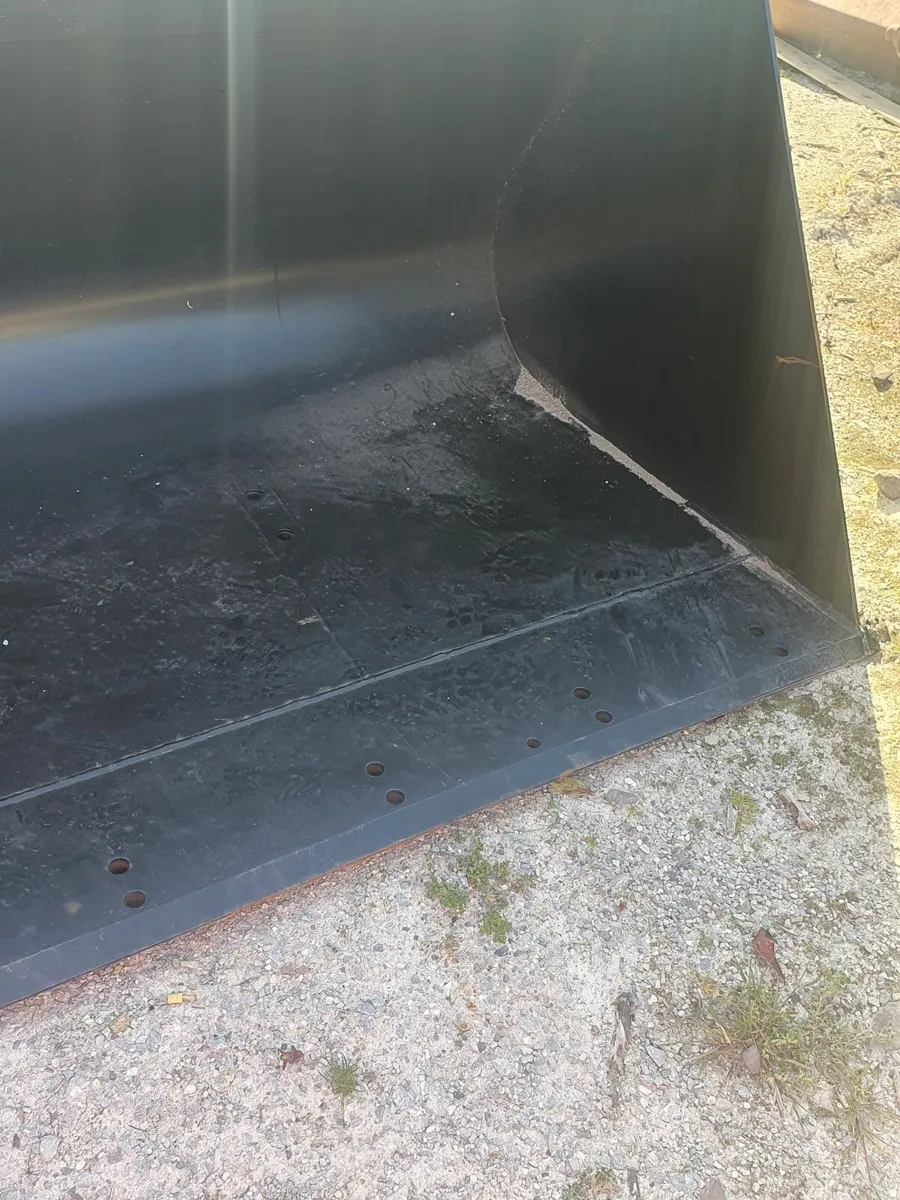 JCB front loader bucket - Image 3
