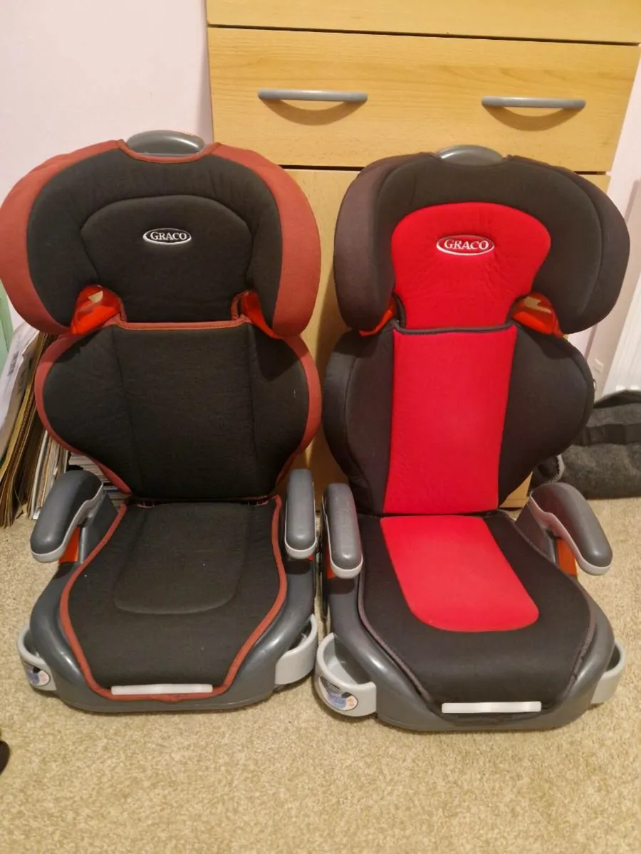 2 Graco toddler booster seats with back - Image 1