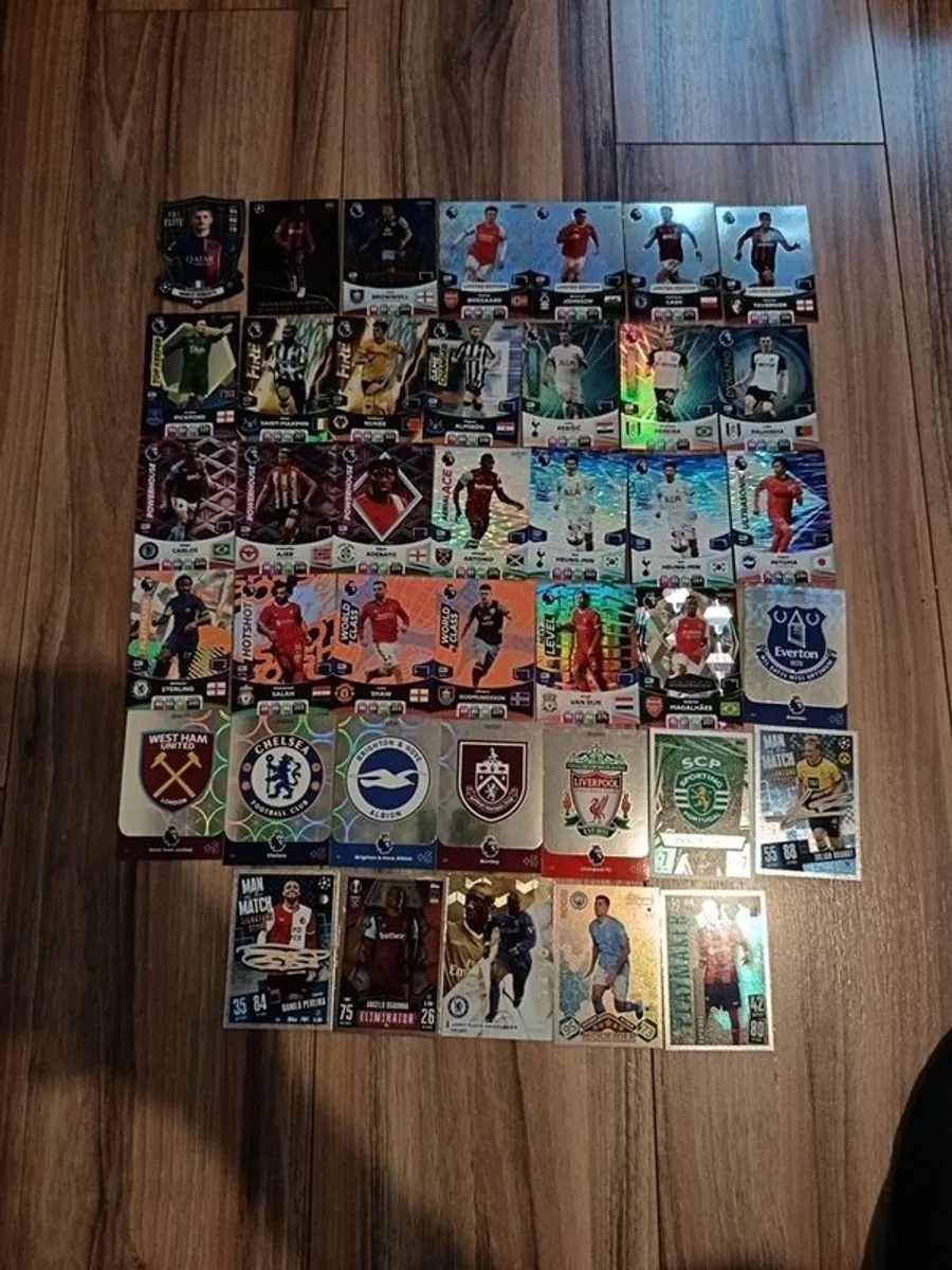 Football cards/ Pokemon cards - Image 3