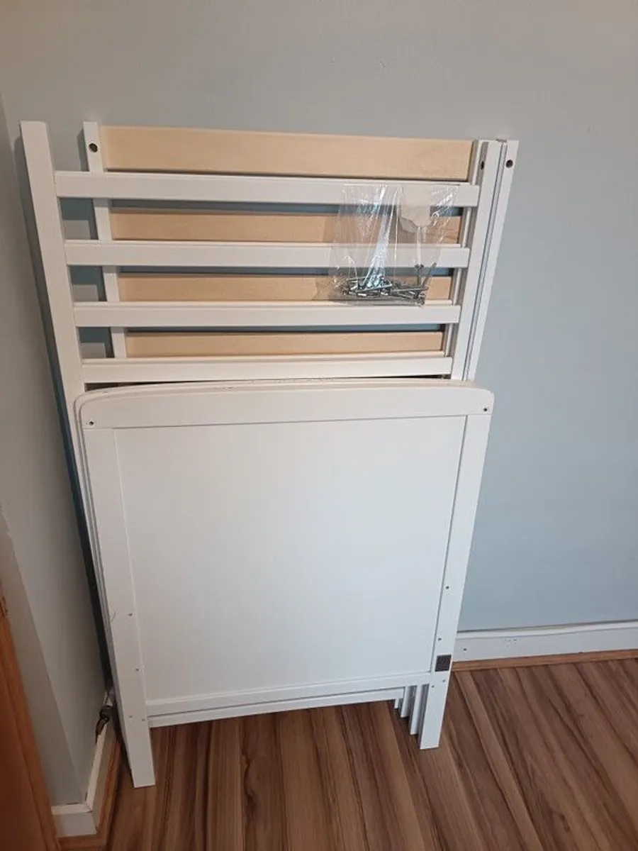 Baby cot - Image 4