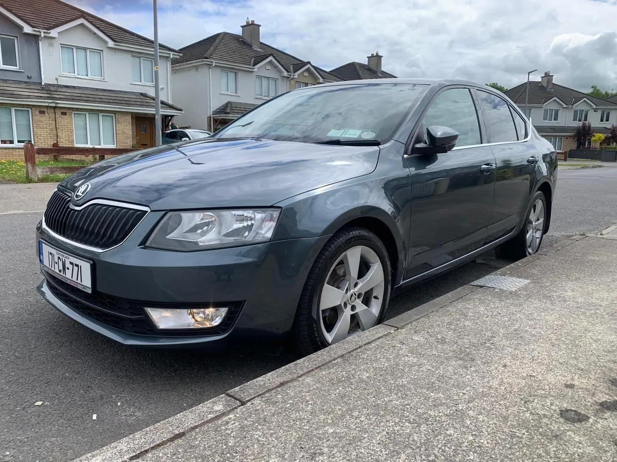 2017 Skoda Octavia Automatic DSG - Image 3