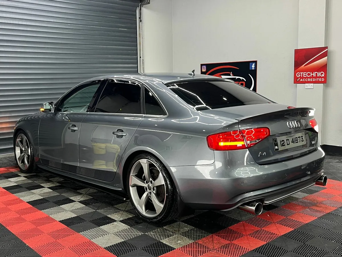 Audi A4 - Image 2