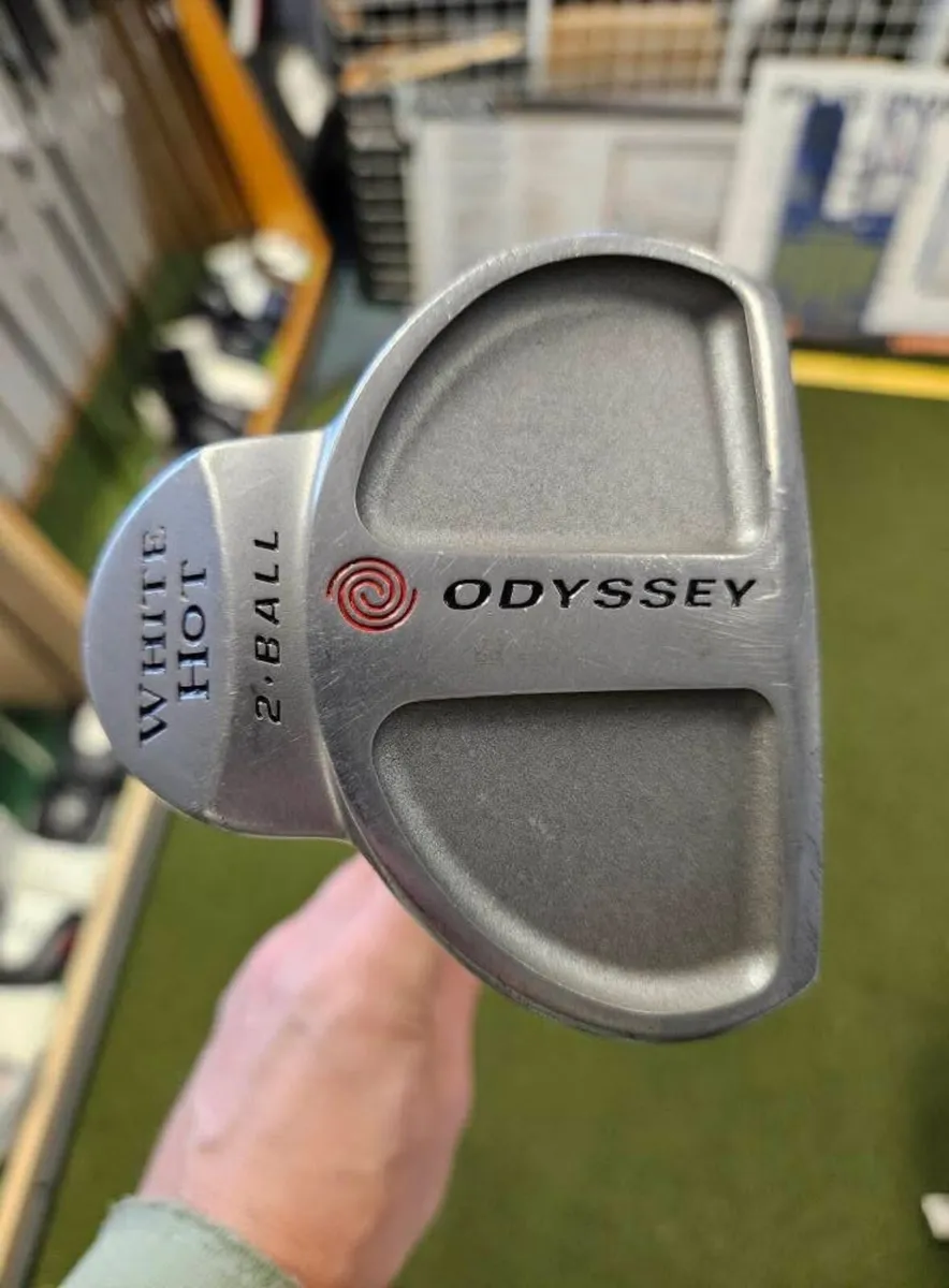 Odyssey White Hot 2-Ball Putter - Image 1
