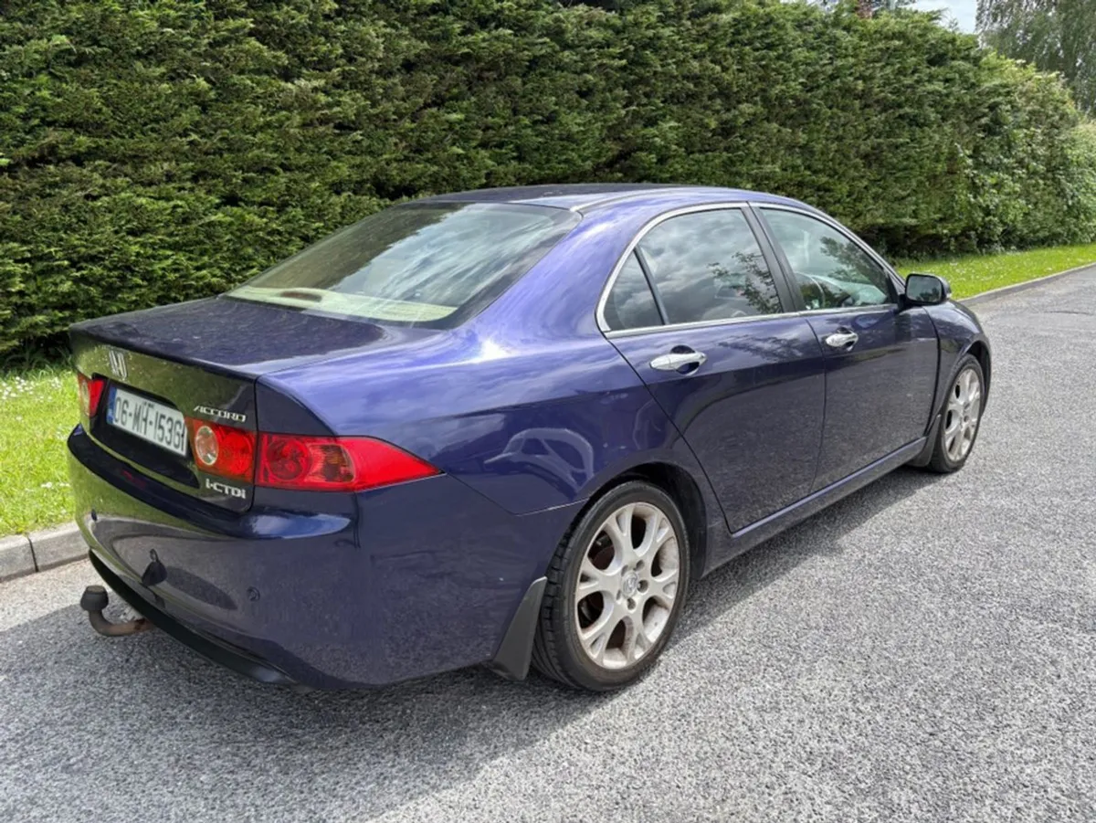 Honda Accord 2.2i Ctdi Executive 4DR - Image 3