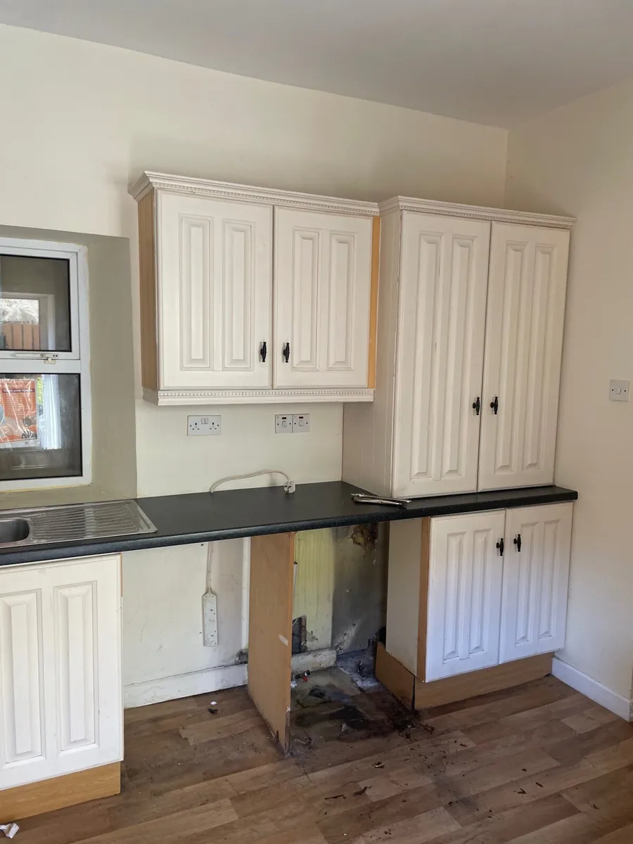 Kitchen - Image 2