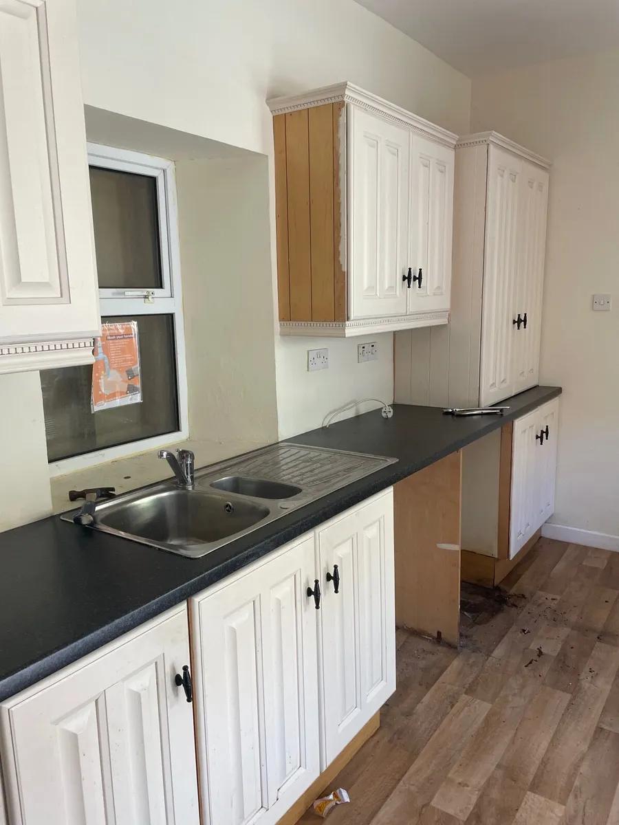 Kitchen - Image 1