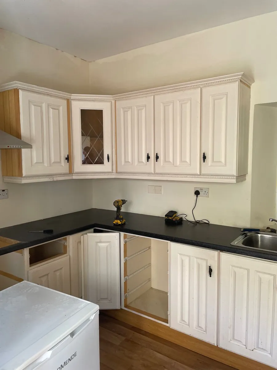 Kitchen - Image 4