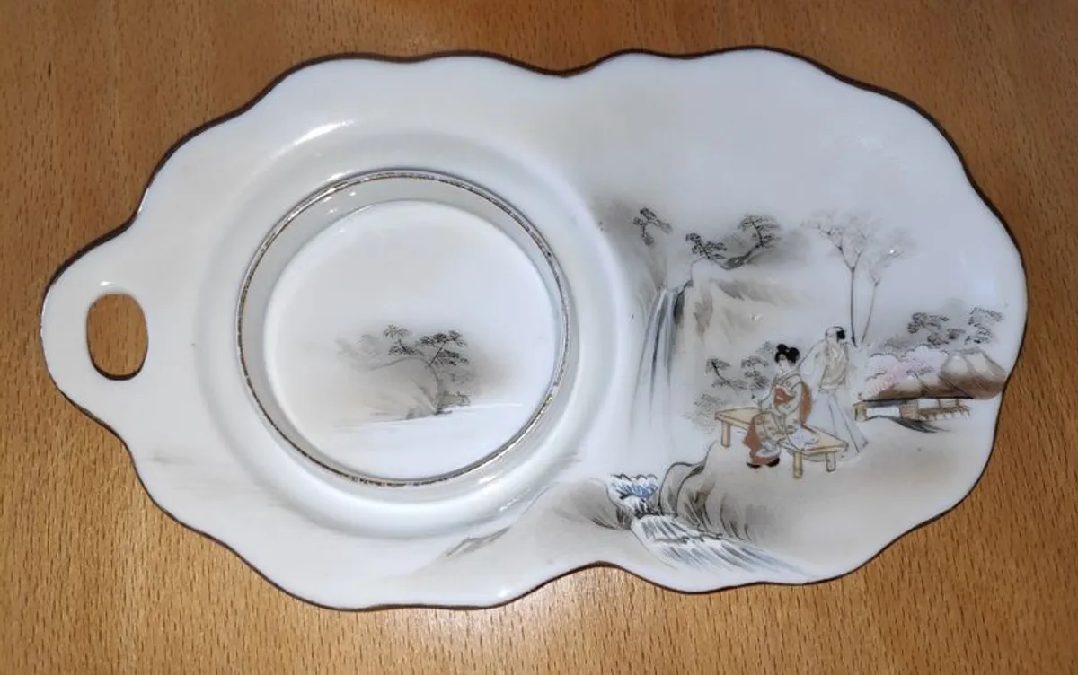 Vintage Japanese eggshell porcelain teacup with saucer - Image 3