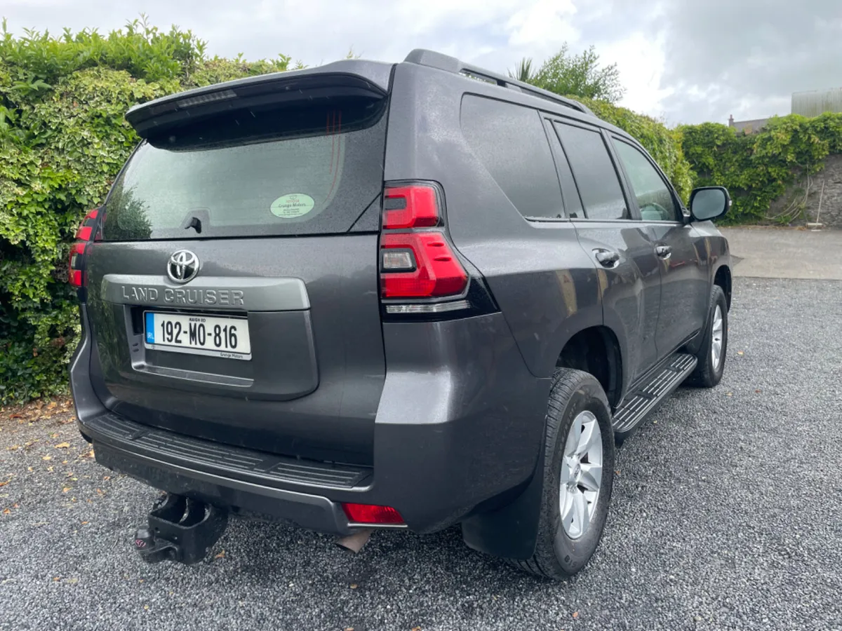 Toyota Land Cruiser 2019 - Image 3