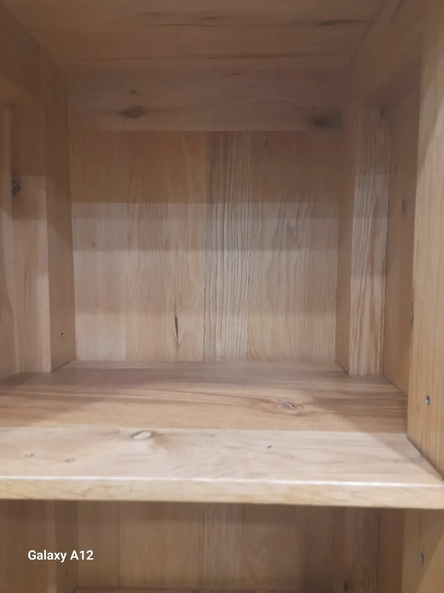 Solid oak display cabinet - Image 3