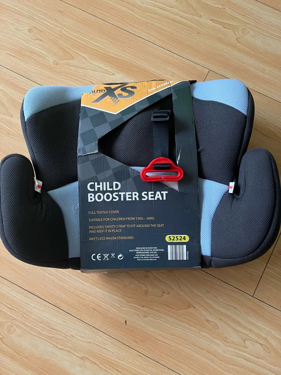 CHILD BOOSTER SEAT - Image 1