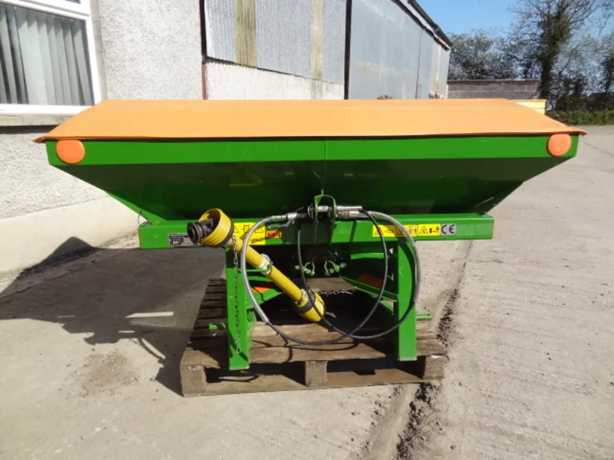 Amazone ZA-X 902 Perfect Fertiliser Spreader - Image 2