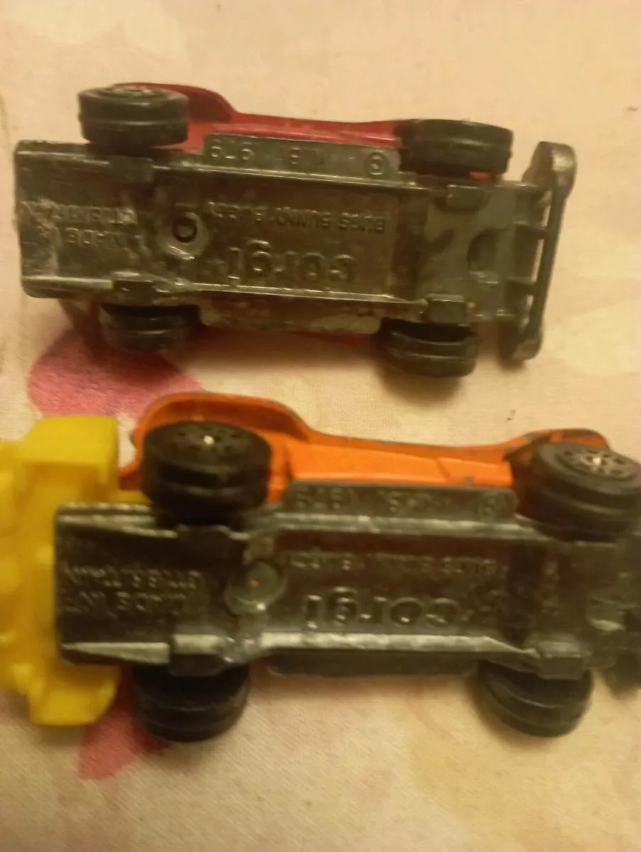 Vintage corg bug's bunny 1979 die cast cars - Image 2