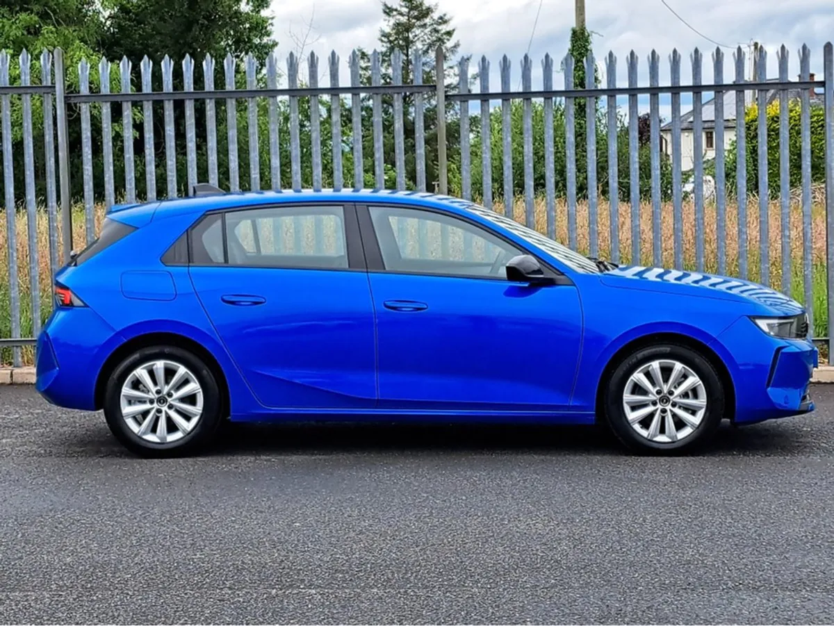 Opel Astra SC 1.2turbo 110BHP - Image 3