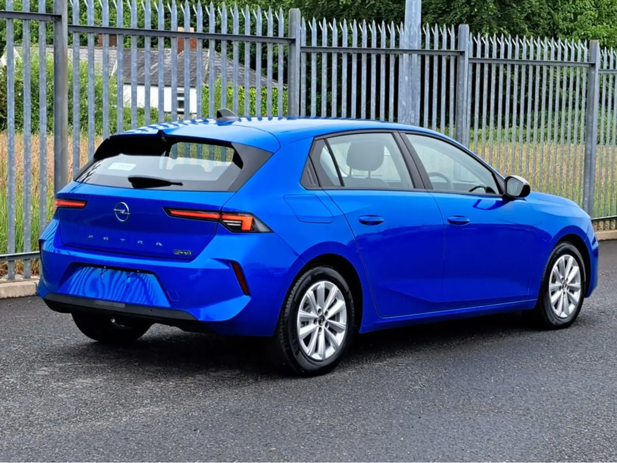 Opel Astra SC 1.2turbo 110BHP - Image 4